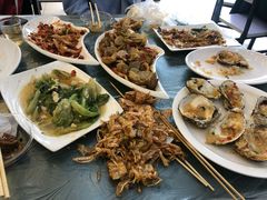 -覃记海鲜美食餐厅