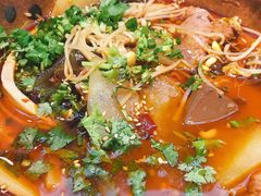 -成都你六姐·牛肉冒菜(上海环宇荟店)