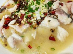 鲜花椒泉水鱼-湖畔鲁菜·二十年老字号餐厅(大明湖店)