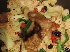 -八府香鸭·啫啫煲(华山路店)