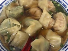半菜半肉-古徽州馄饨店(宝安路店)
