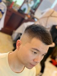 -尼特斯男士发型馆