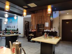 大堂-九道菜有鸡鱼头(石鼓路店)