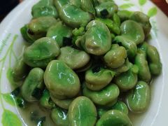 葱油蚕豆-胡子饮食店