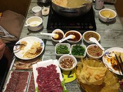 -丫丫汤膳打边炉(宏府408坊店)