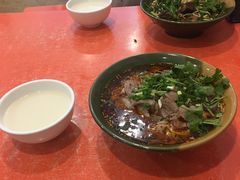 -张氏贵州遵义羊肉粉(伴山名都店)