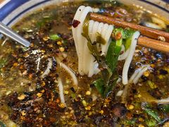 -云阿蛮云南生烫牛肉米线(奉贤路店)