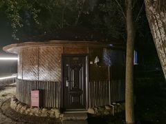 -尚庄度假村·庭台树下·户外烧烤·团建CS·轰趴营地(上庄水库店)