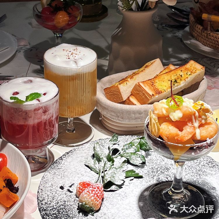 圣诞节约会好去处，就在这家新晋西餐厅🎄