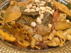 -阿上阿上麻辣香锅&麻辣烫(朝阳蓝色港湾店)