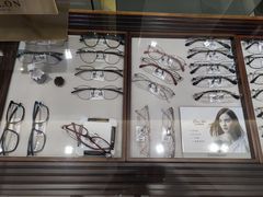 -博士眼镜(沙井京基百纳广场店)