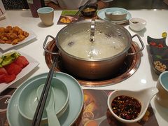 -洪氏嗨捞·猪肚鸡火锅(阳光天地店)