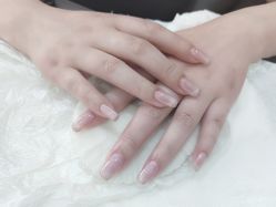 -灰姑娘美甲美睫馆