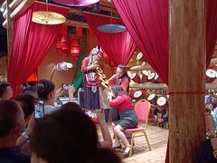 -老滇山寨•云南特色菜•地方菜•民族风情歌舞表演(金碧店)