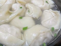 三鲜大馄饨-万寿斋(山阴路店)