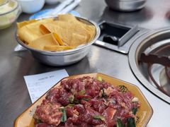 -黄利砖万峰林布依特色酸笋牛肉馆
