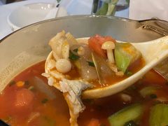沿途酸汤鱼-沿途四季·云南菜(建外大街店)