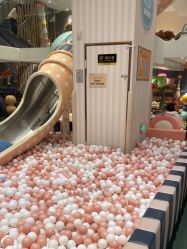 -奈尔宝·儿童乐园·亲子餐厅(华采天地店)