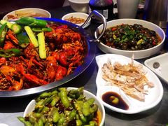 -龙巢盱眙龙虾·鸡煲·烧烤宵夜(坪洲店)
