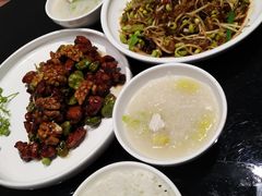 -皇城根·烤鸭·鱼头·家常菜(欧亚大观乐活城店)
