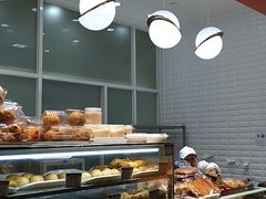 面包甜点陈列柜-白玉兰食品(甜云店)