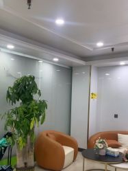-苗医生专业祛痘·皮肤管理