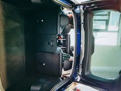 -TESLA 特斯拉(上海太古汇体验店)