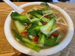 -牛八宝桂林米粉(八里庄店)