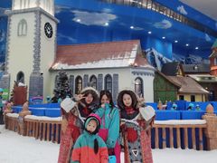 -长沙湘江冰雪世界