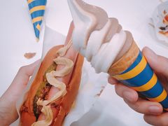 双色冰激凌-宜家·瑞典风味餐厅(北京西红门店)