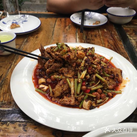 吉星餐饮(秦岭南路店)