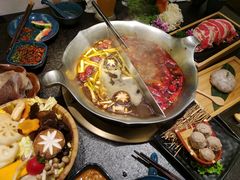 -湊湊火锅·茶憩(打浦桥日月光店)