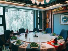 包厢-鹊华居·地道鲁菜·海鲜·融合味(大明湖店)