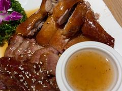 烧鹅拼烧肉-李记潮汕砂锅粥(营福路店)
