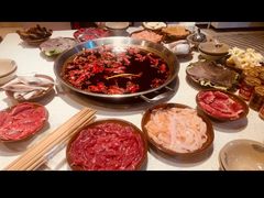 -渝嘴小老弟老火锅(华新村店)