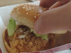 -肯德基(南京站A2检票口楼上)