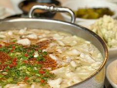 -德林酸菜鱼火锅(南丹店)