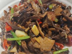 橄榄油炒三种蘑菇-西贝(武汉群星城店)
