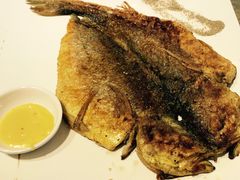 -赶海部落海鲜城(海阳路店)