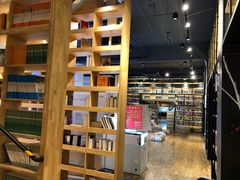 -新华书店(解放中路店)