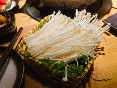 -湊湊火锅·茶憩(杭州湖滨银泰in77店)