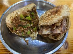 烧饼夹坛子肉-昌顺马记小吃店(昌盛园店)