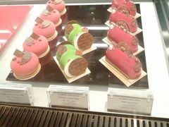 -Salon de The de Joel Robuchon(外滩18号店)