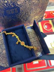 -潮宏基珠宝旗舰店(苏宁广场店)