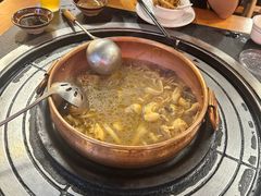 -阿山卓·野生菌火锅·纳西火塘烤肉