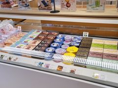 面包甜点陈列柜-好利来(南京路一店)