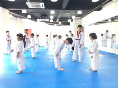 -金载勋跆拳道场(玲东花园店)