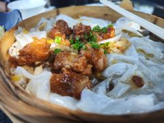 榨菜排骨蒸陈村粉-悦湖公馆