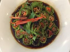 捞汁荷叶-鑫巴蜀小镇 · 水煮鱼专研店(玉桥店)