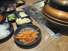 -肉甲韩国木炭烤肉(新壹街1店)
